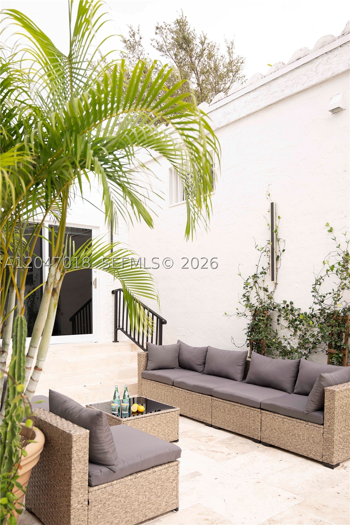 3616 SW 26th St, Miami FL 33133