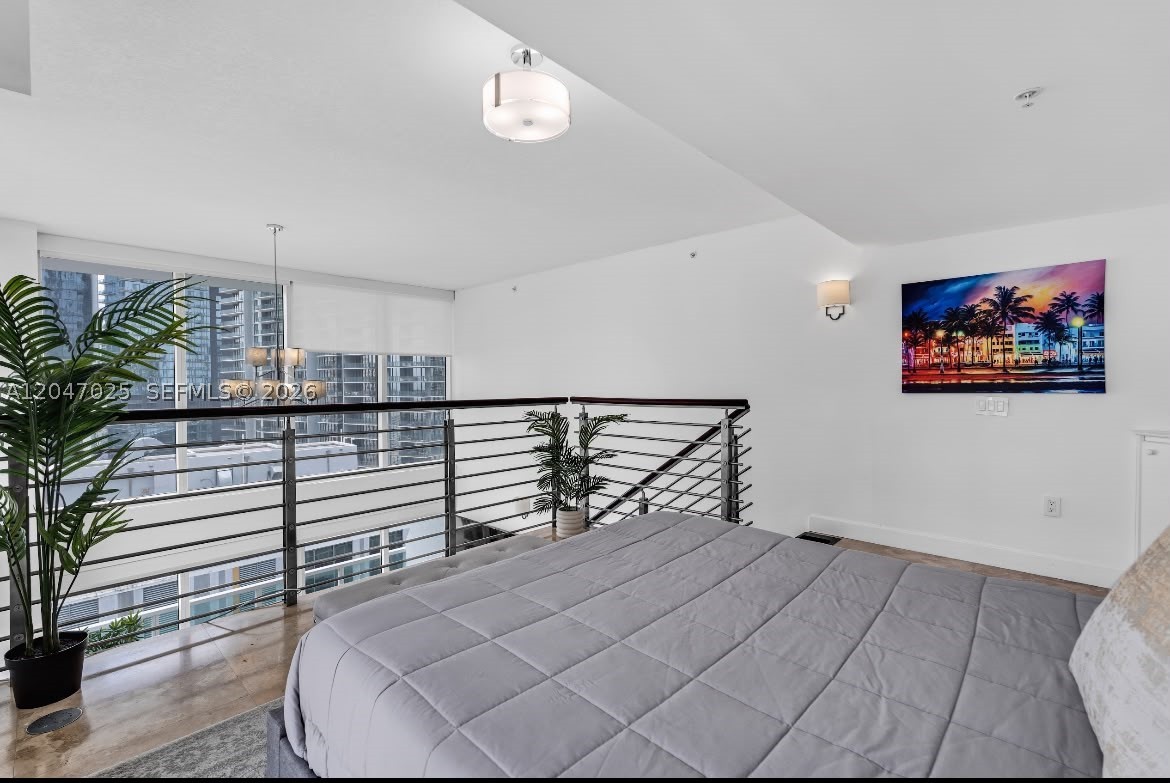 41 SE 5th St #1702, Miami FL 33131