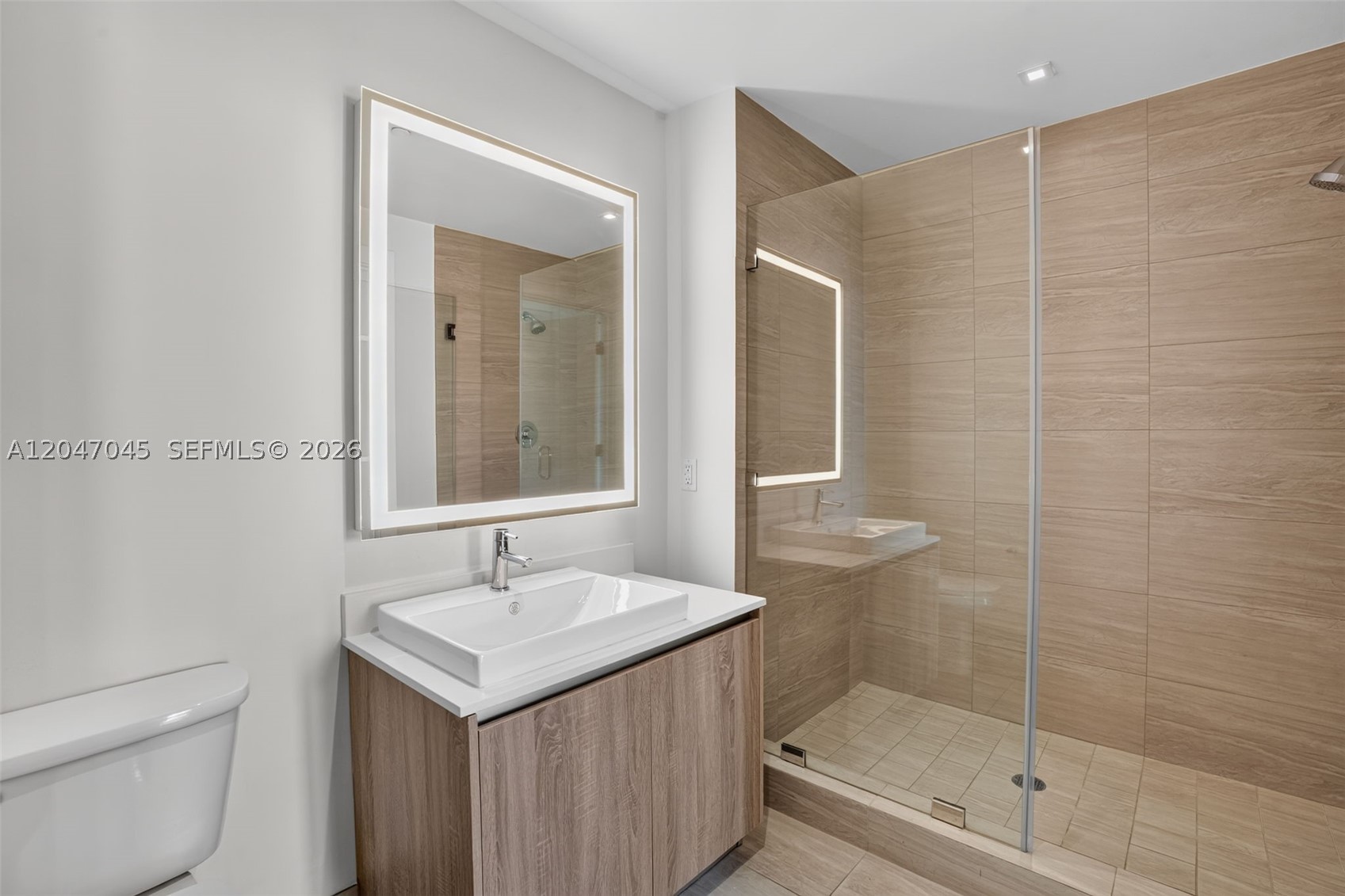 2960 NE 207th St #505, Aventura FL 33180