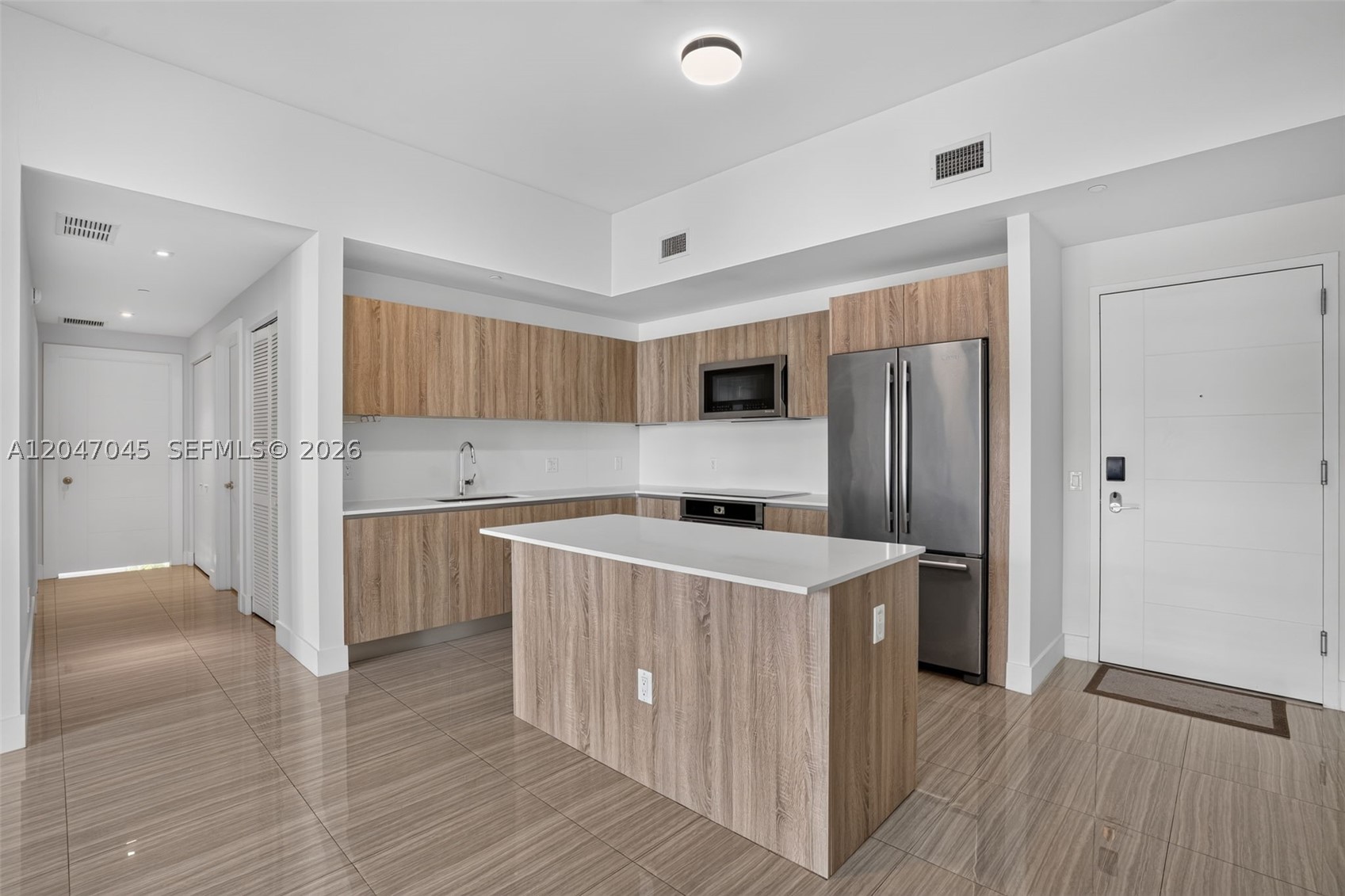 2960 NE 207th St #505, Aventura FL 33180