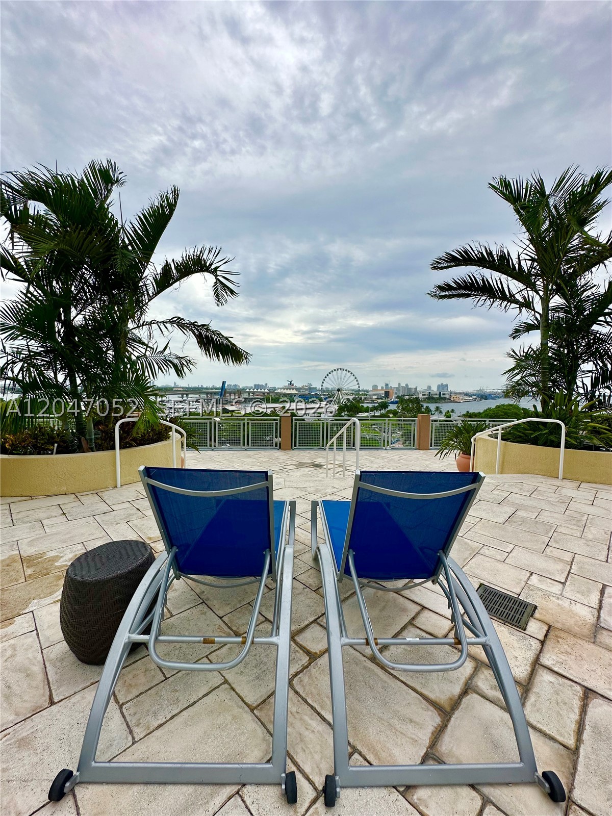 244 Biscayne Blvd #2610, Miami FL 33132