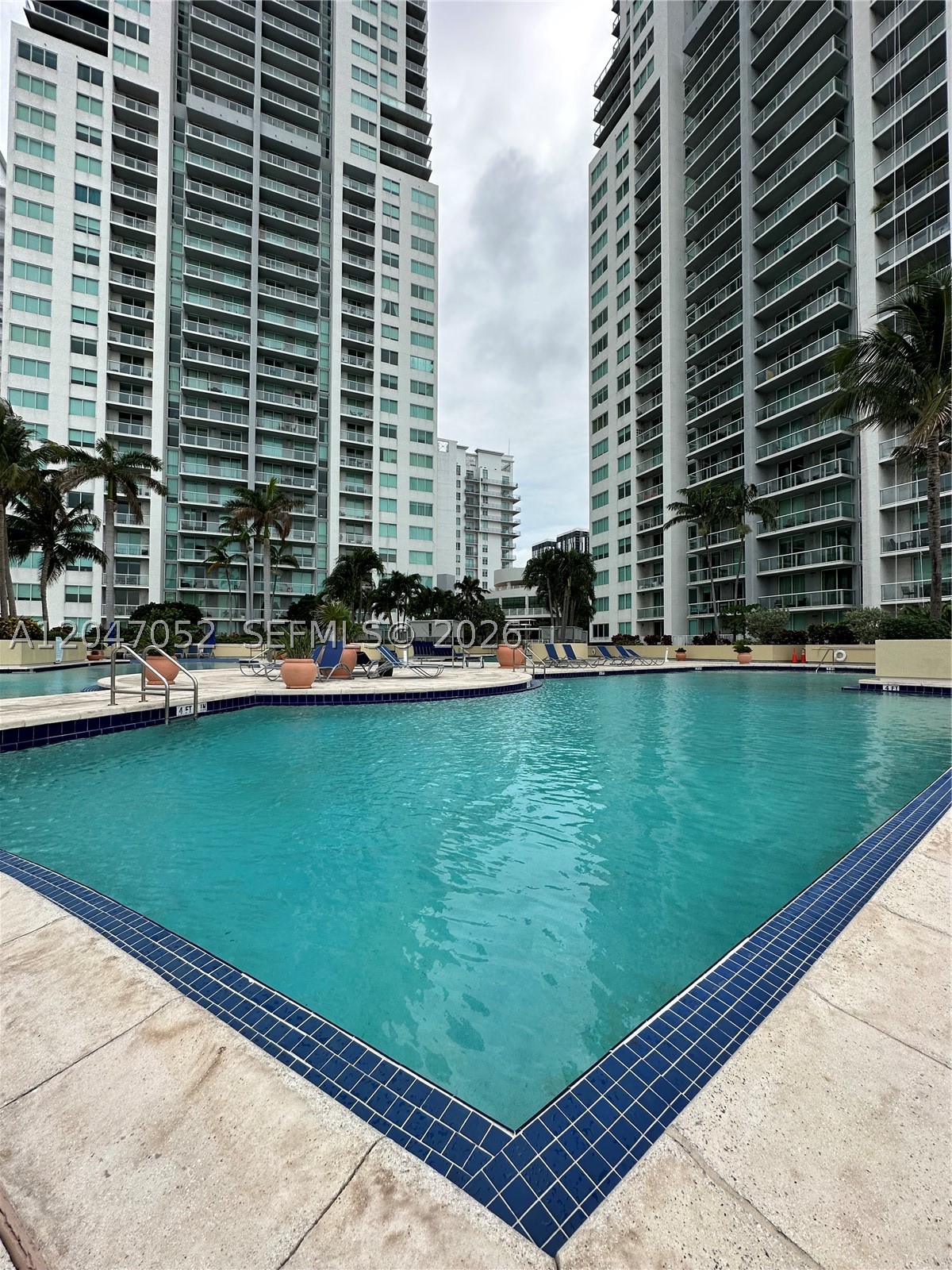 244 Biscayne Blvd #2610, Miami FL 33132
