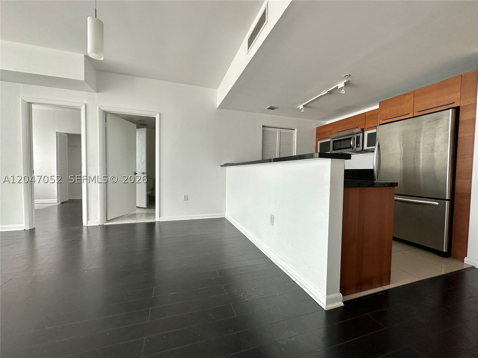 244 Biscayne Blvd #2610, Miami FL 33132