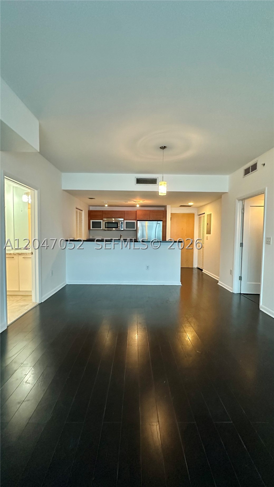 244 Biscayne Blvd #2610, Miami FL 33132
