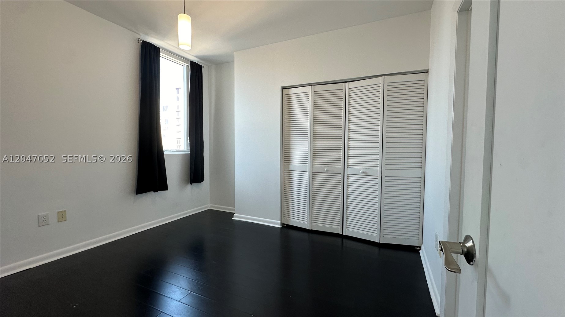 244 Biscayne Blvd #2610, Miami FL 33132