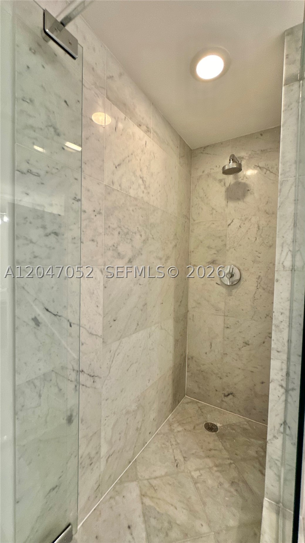 244 Biscayne Blvd #2610, Miami FL 33132