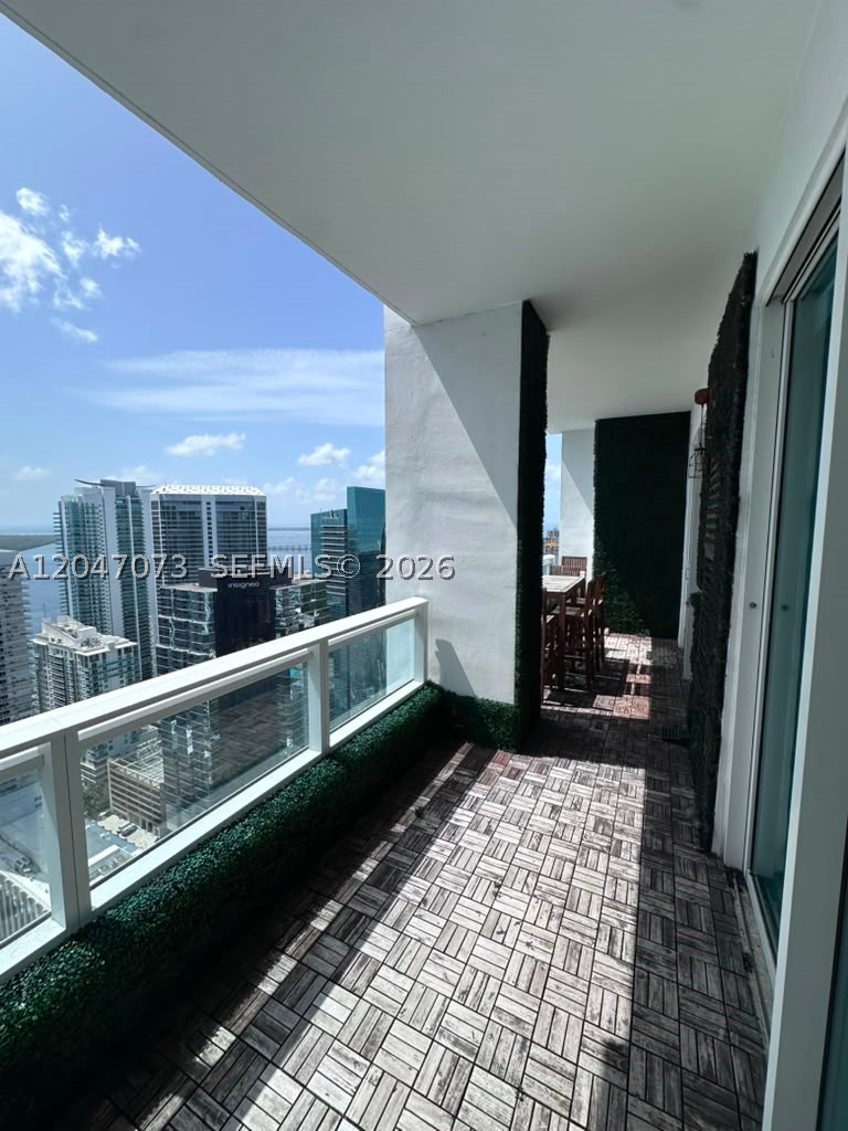 Miami FL 33131 - A12047073