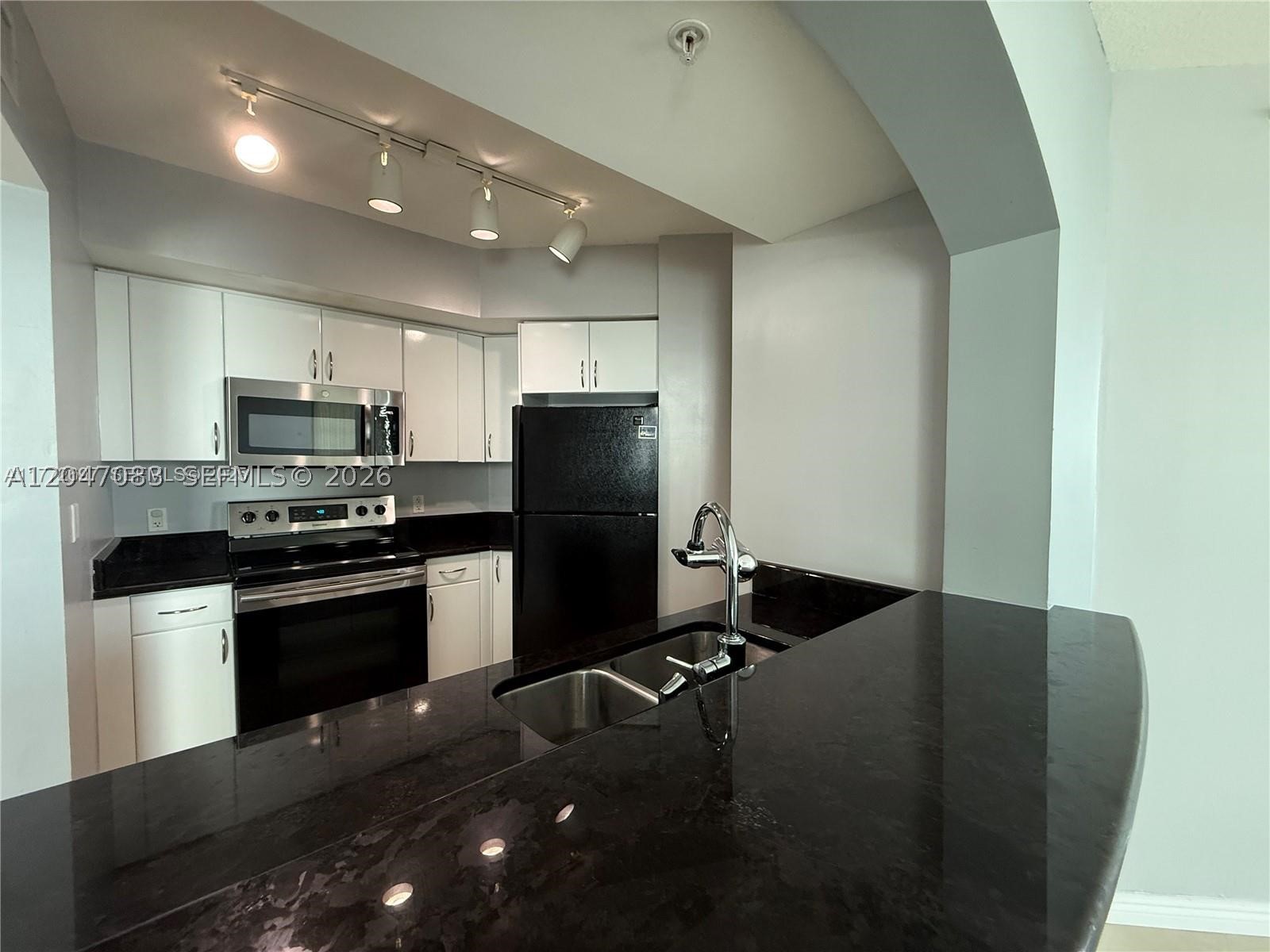 9201 Collins Ave #521, Surfside FL 33154