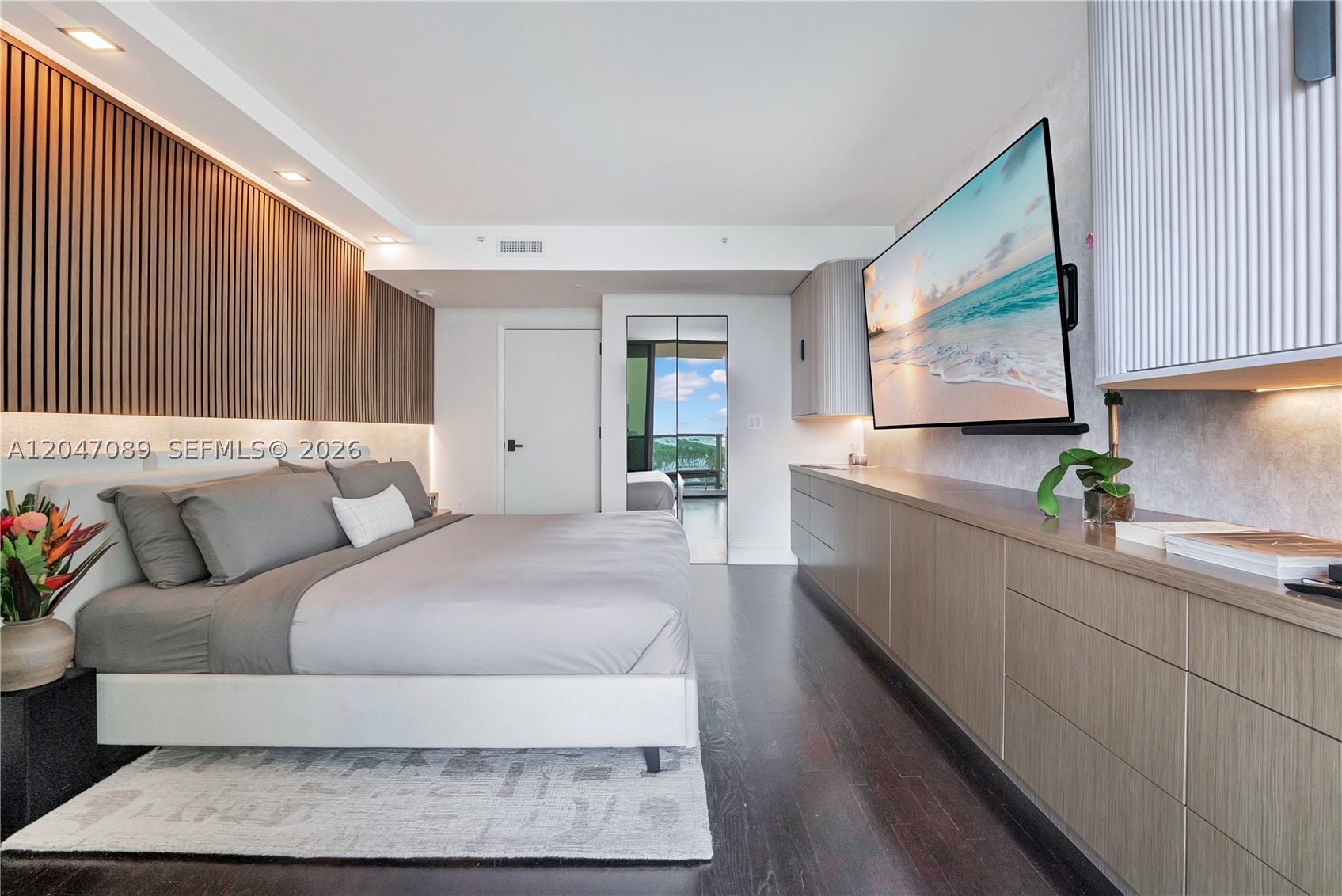 1455 Ocean Dr #904, Miami Beach FL 33139