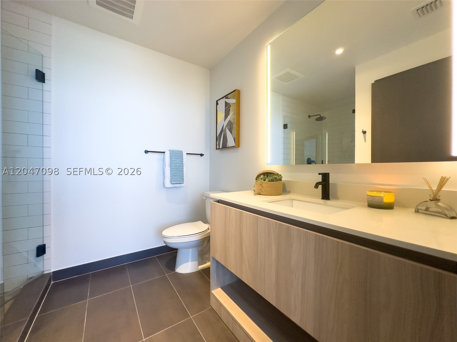 398 NE 5th St #4210, Miami FL 33132