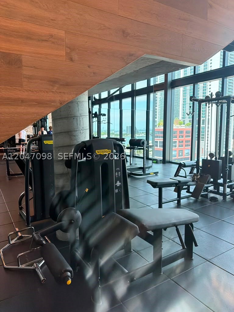 398 NE 5th St #4210, Miami FL 33132