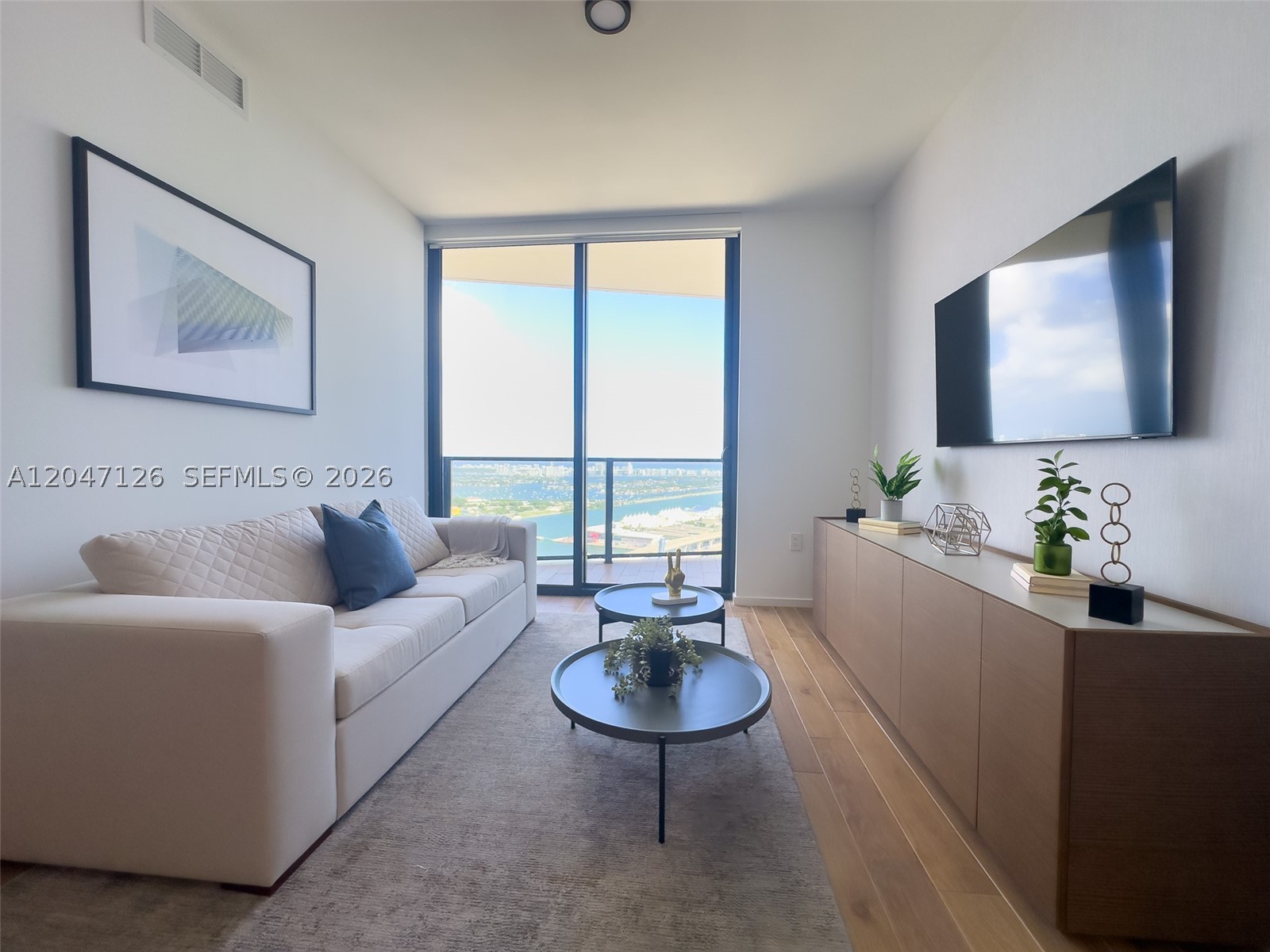 398 NE 5th St #4210, Miami FL 33132