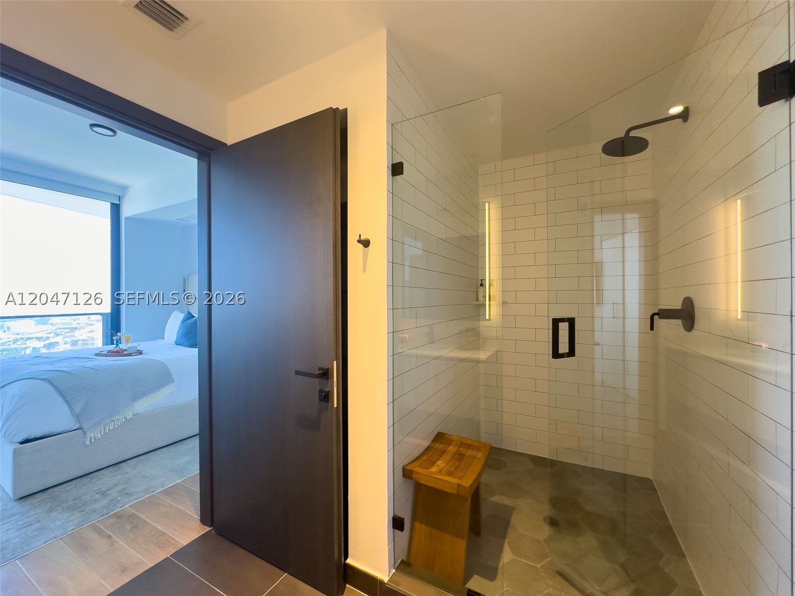 398 NE 5th St #4210, Miami FL 33132