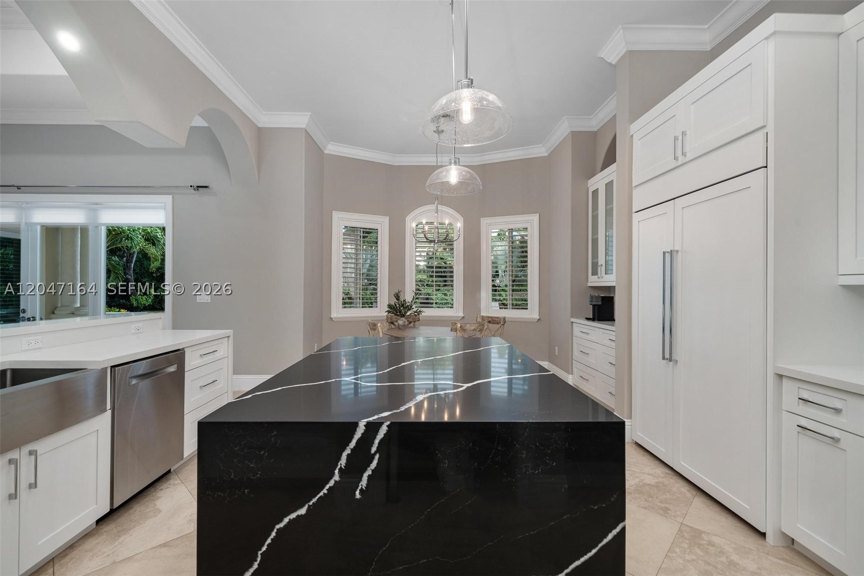 6890 SW 94th St, Pinecrest FL 33156