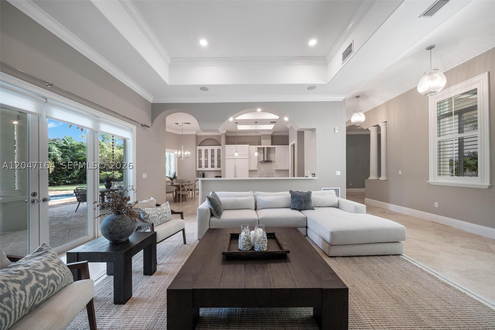 6890 SW 94th St, Pinecrest FL 33156