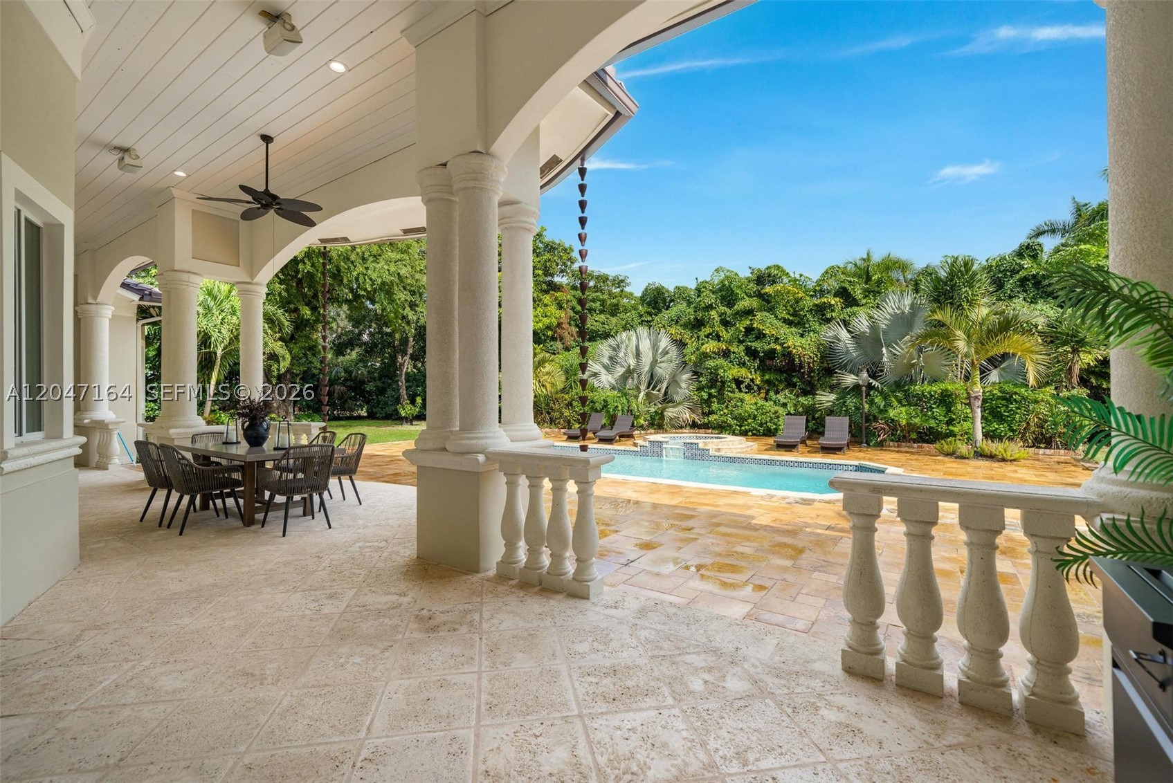 6890 SW 94th St, Pinecrest FL 33156