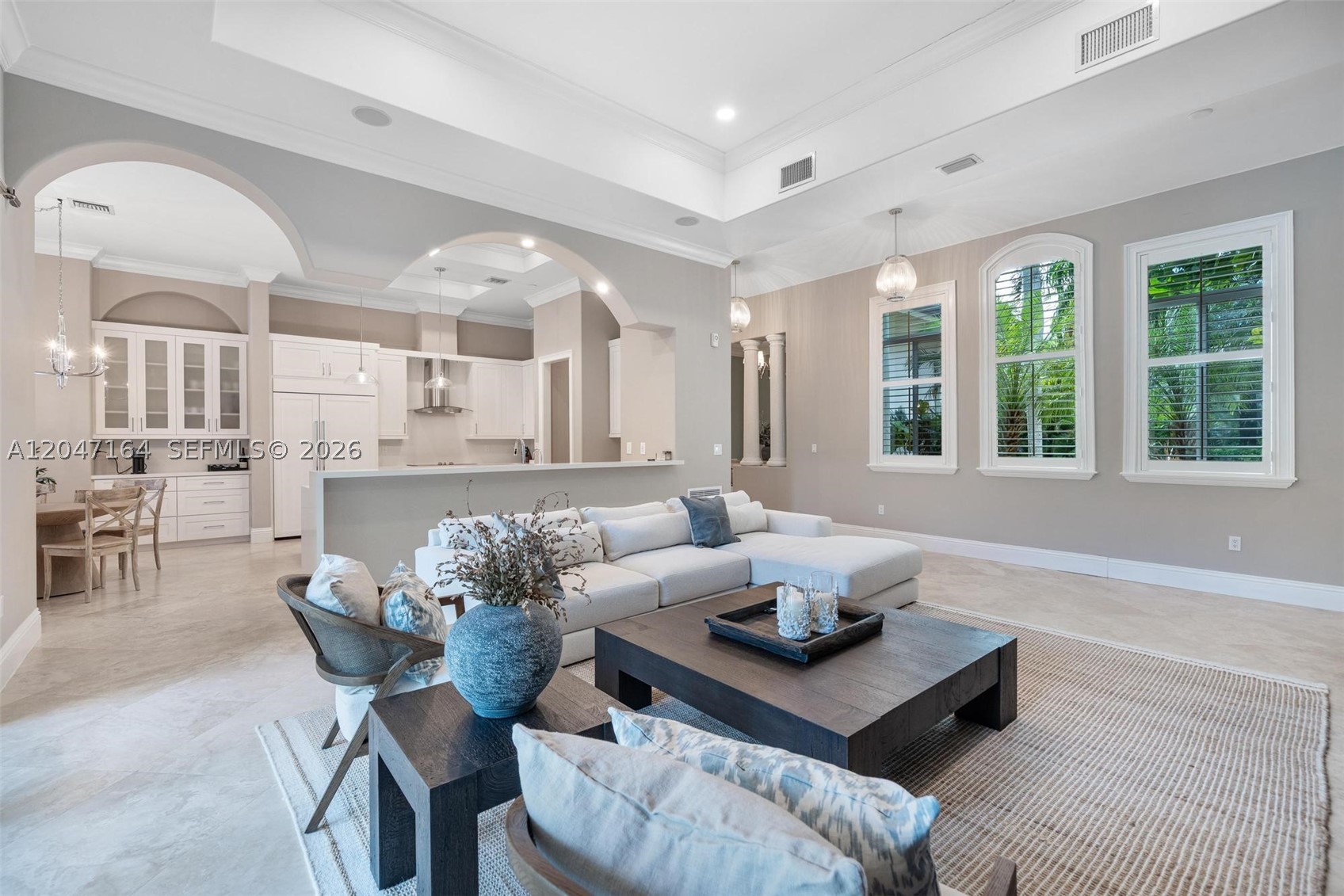 6890 SW 94th St, Pinecrest FL 33156