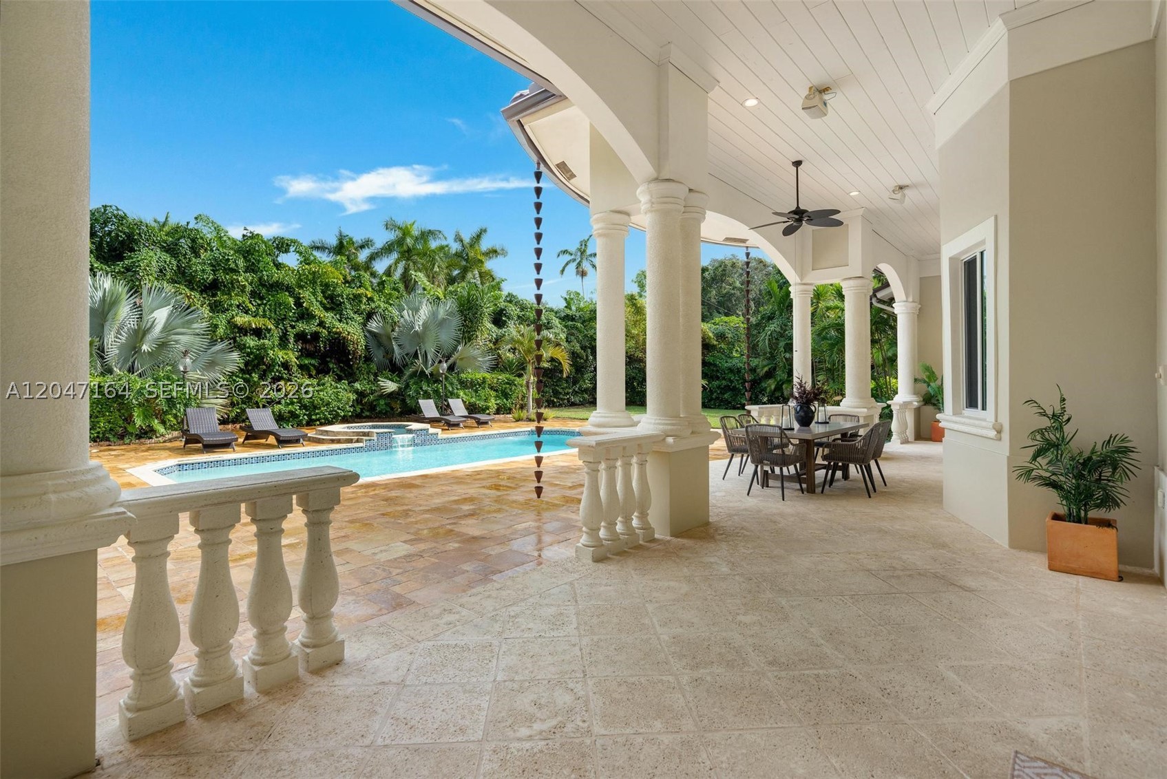 6890 SW 94th St, Pinecrest FL 33156