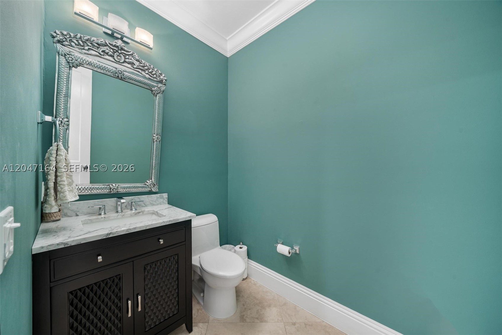 6890 SW 94th St, Pinecrest FL 33156