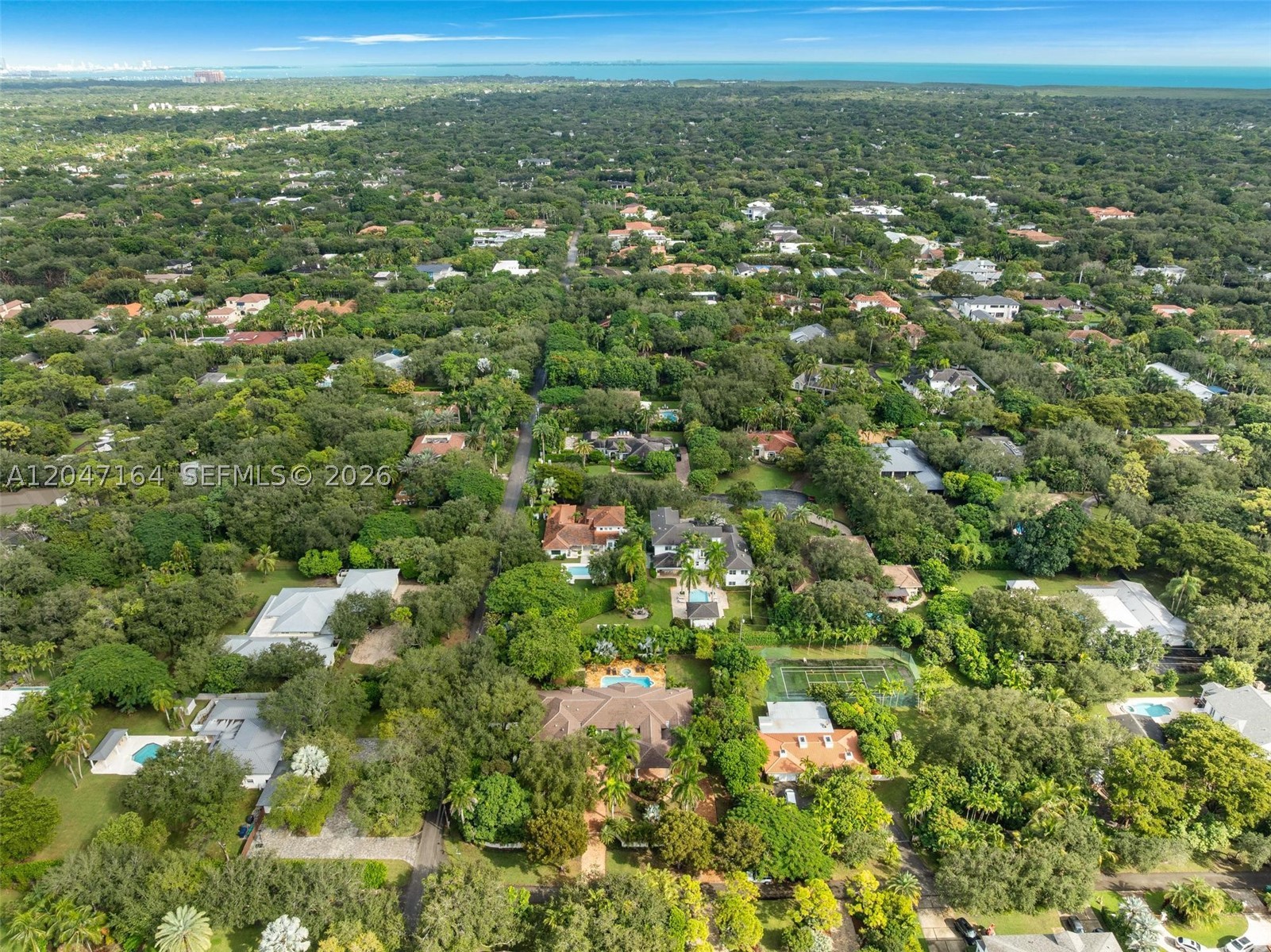 6890 SW 94th St, Pinecrest FL 33156