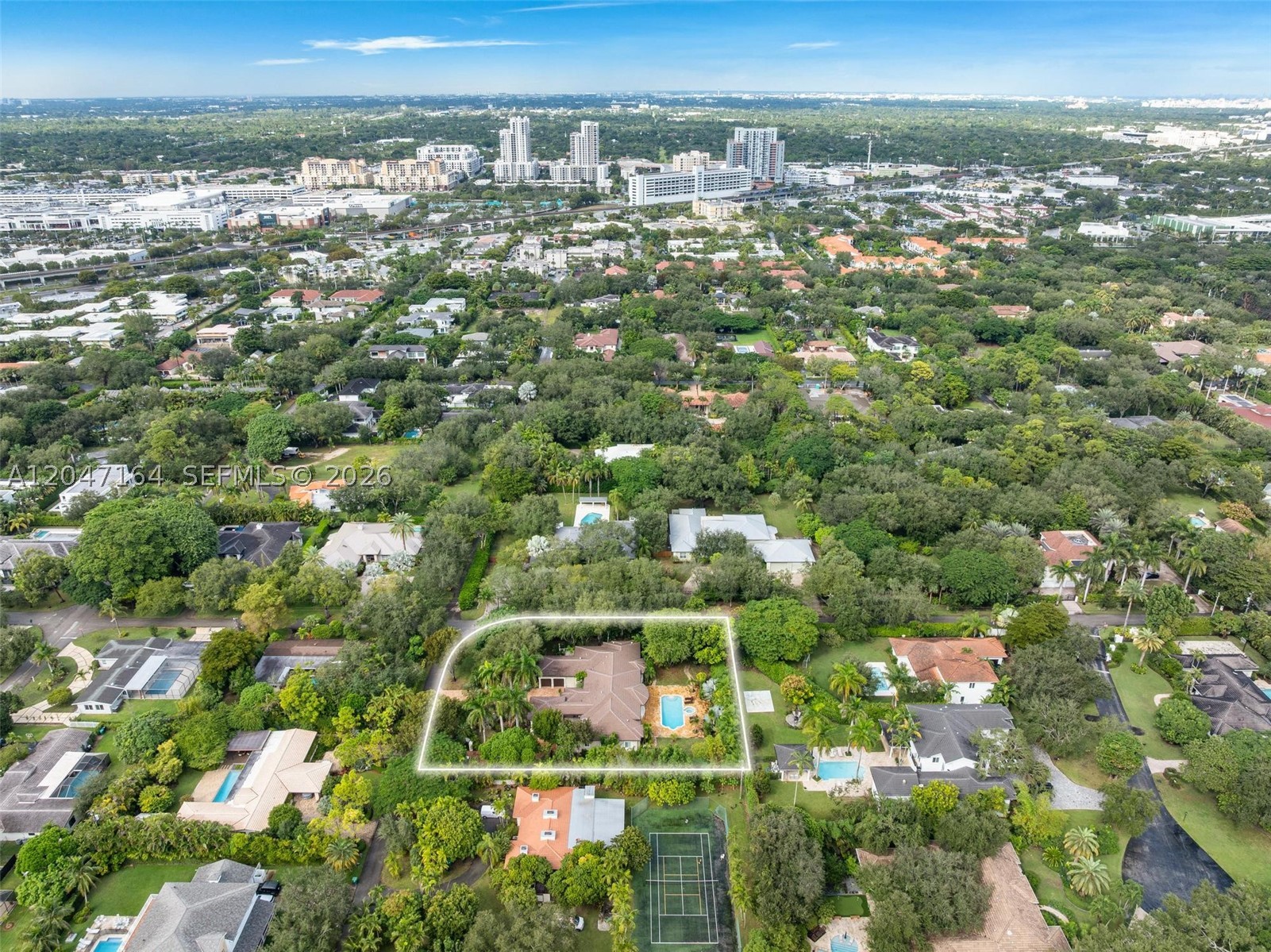 6890 SW 94th St, Pinecrest FL 33156