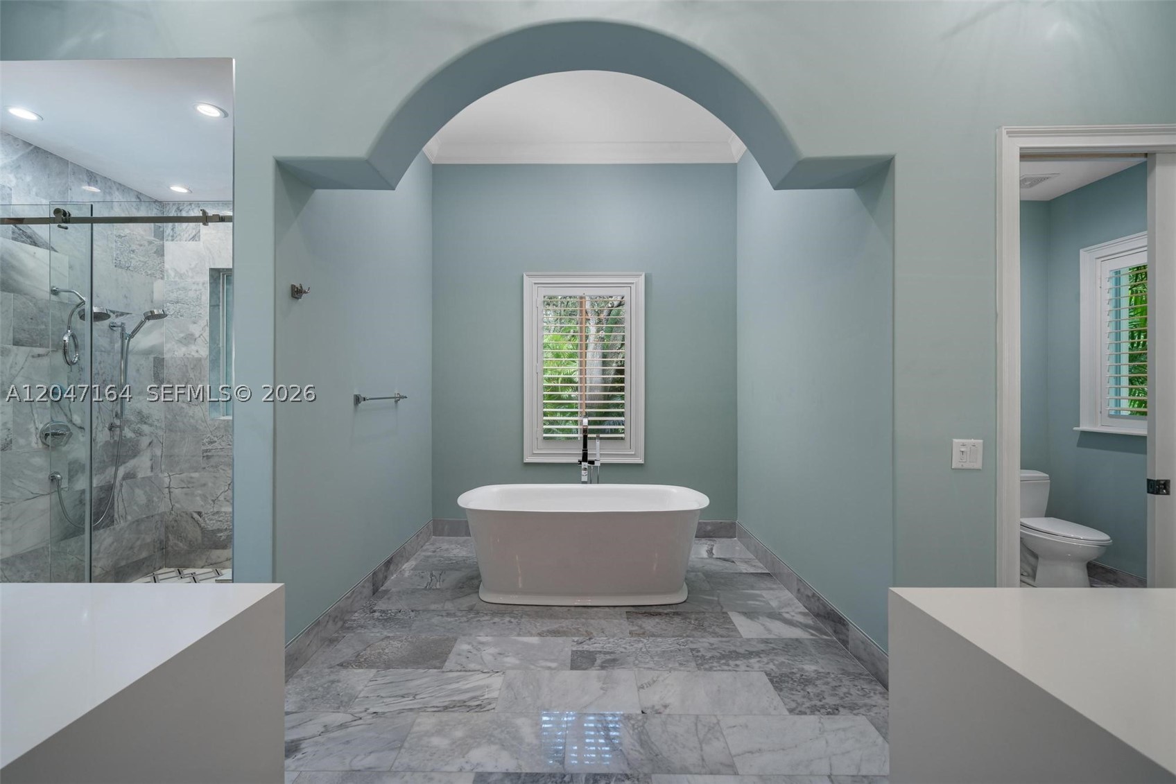 6890 SW 94th St, Pinecrest FL 33156