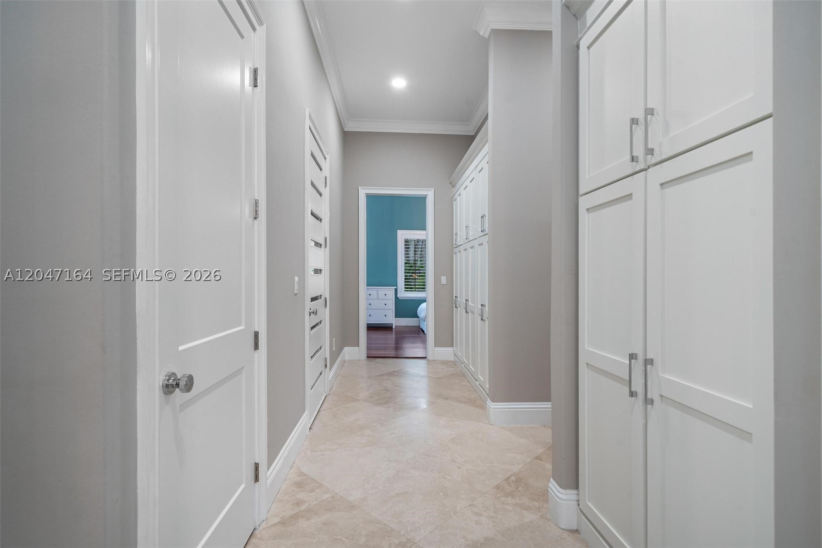 6890 SW 94th St, Pinecrest FL 33156