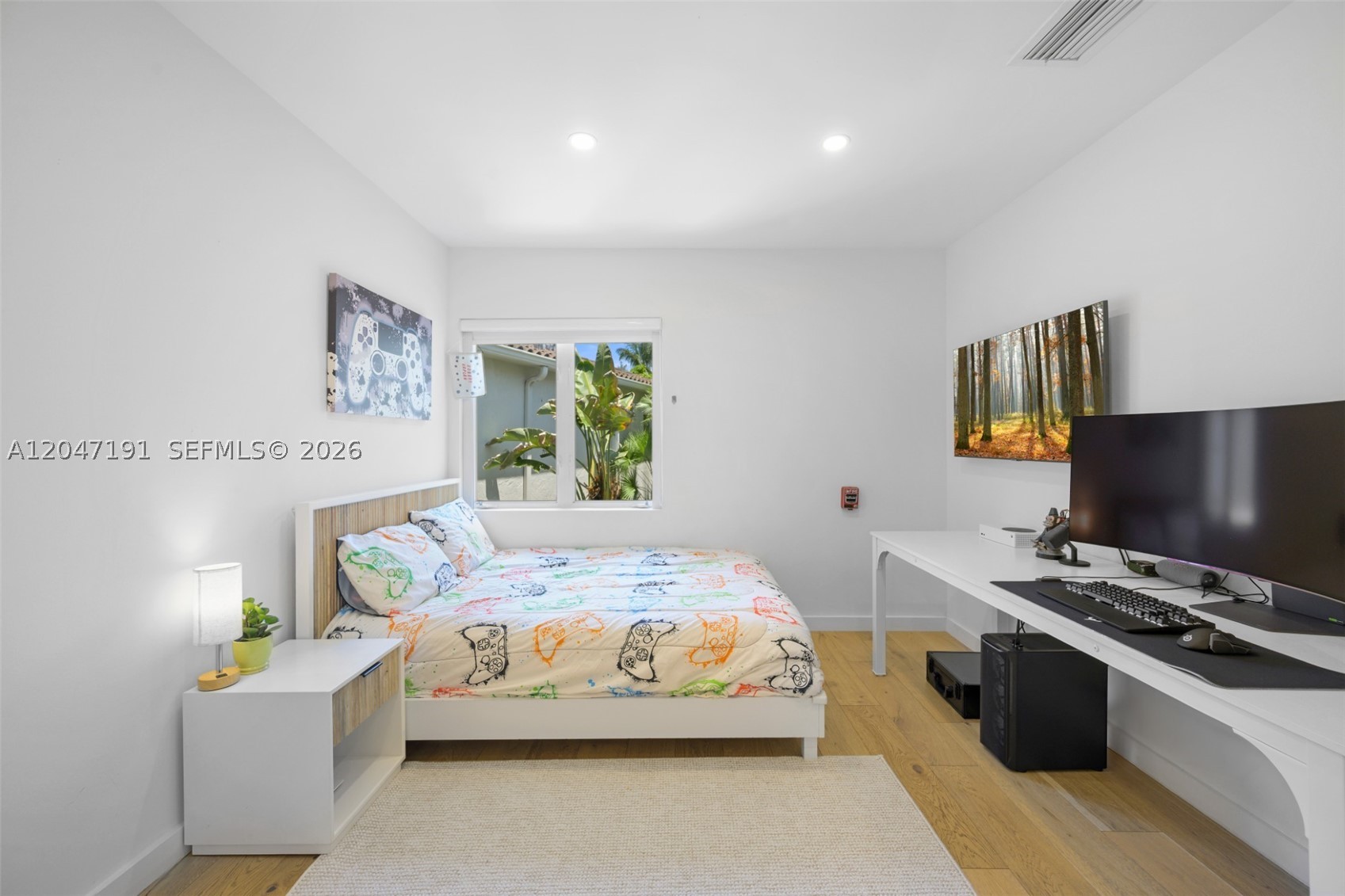 3030 NE 208th St, Aventura FL 33180