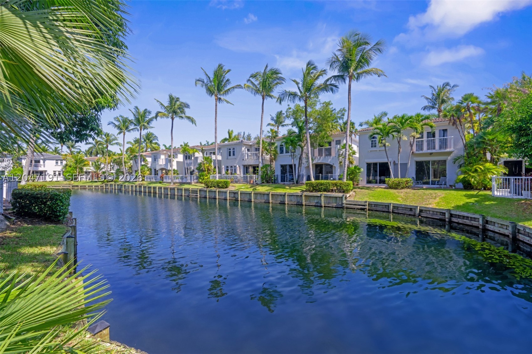3030 NE 208th St, Aventura FL 33180
