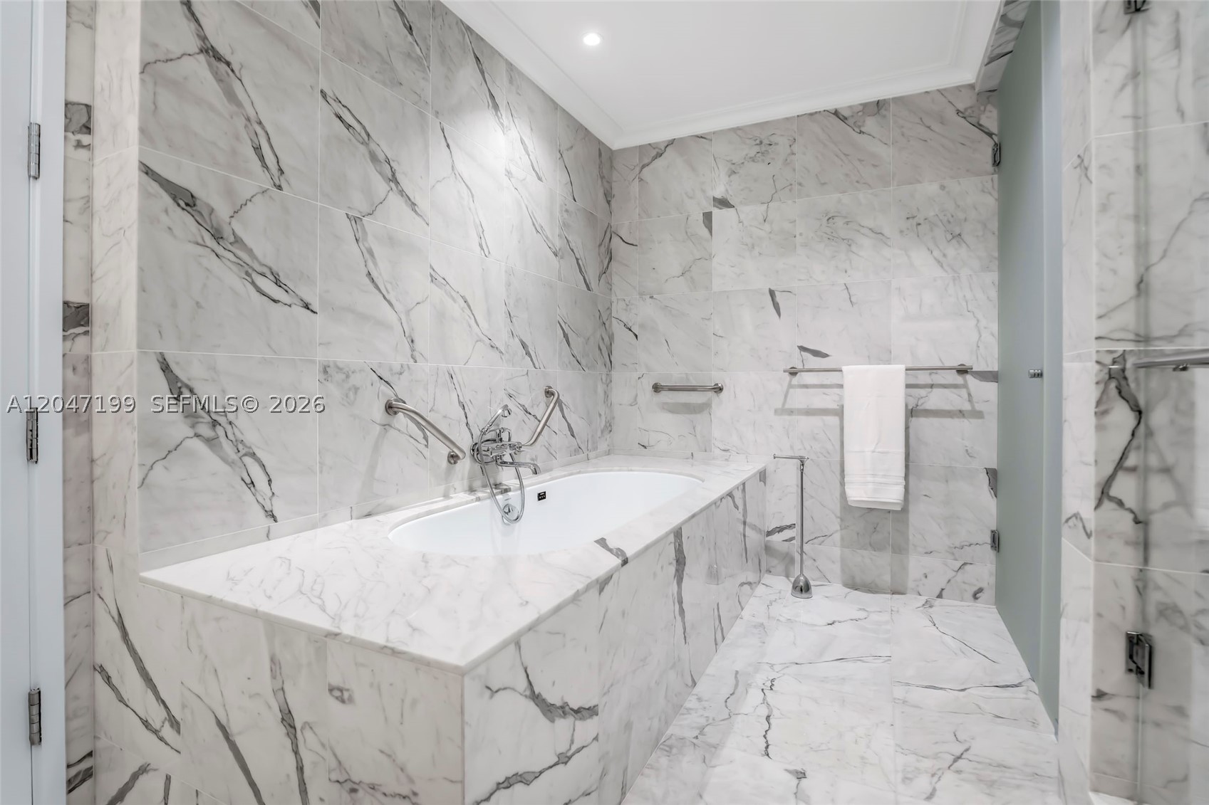 15701 Collins Ave #2903, Sunny Isles Beach FL 33160