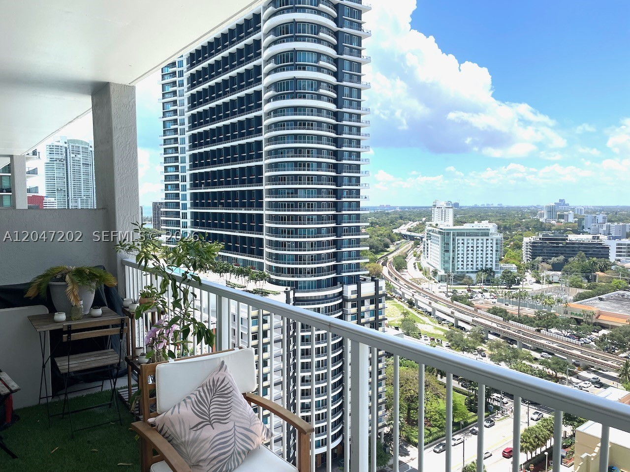 1250 S Miami Ave #2111, Miami FL 33130