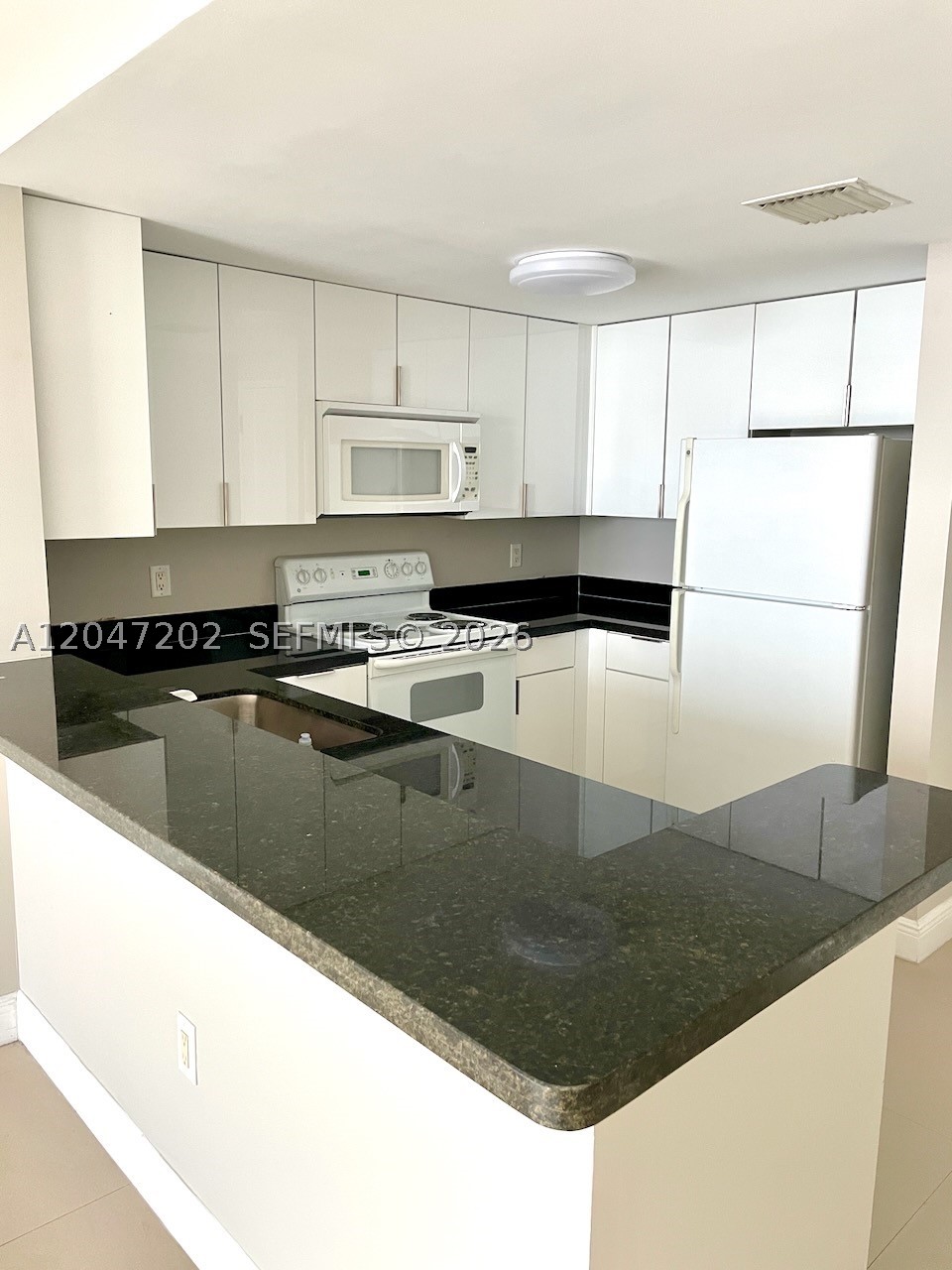 1250 S Miami Ave #2111, Miami FL 33130