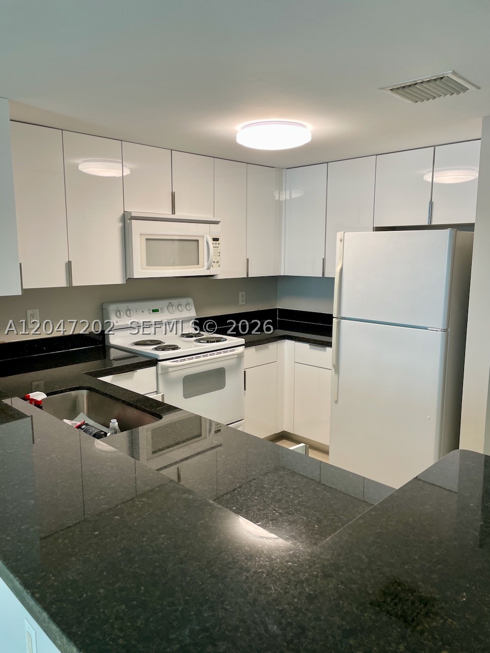 1250 S Miami Ave #2111, Miami FL 33130