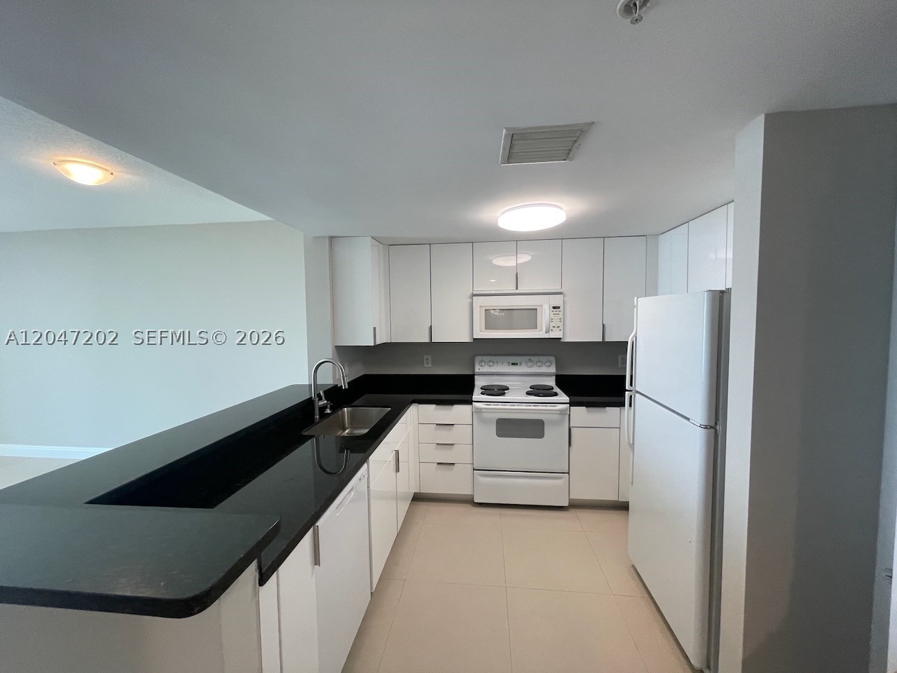1250 S Miami Ave #2111, Miami FL 33130