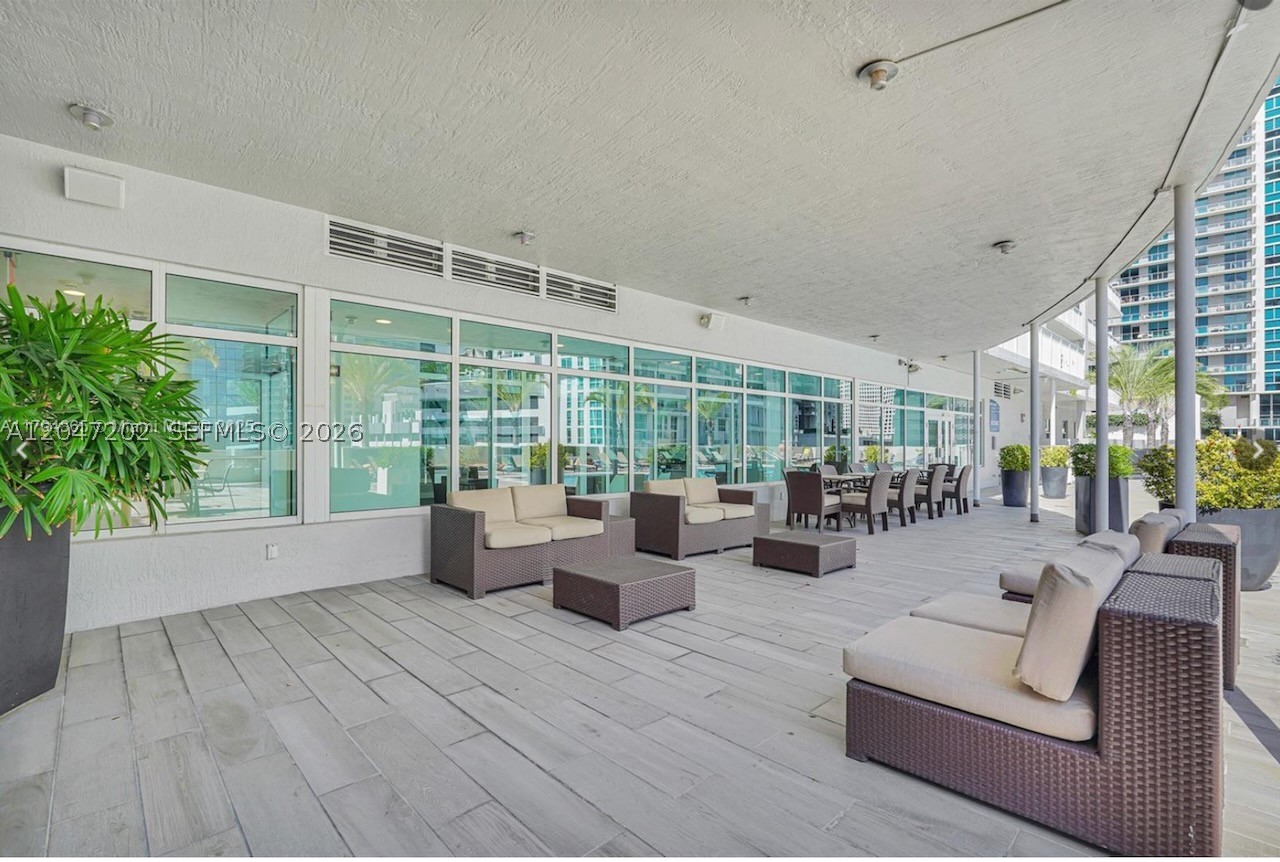 1250 S Miami Ave #2111, Miami FL 33130