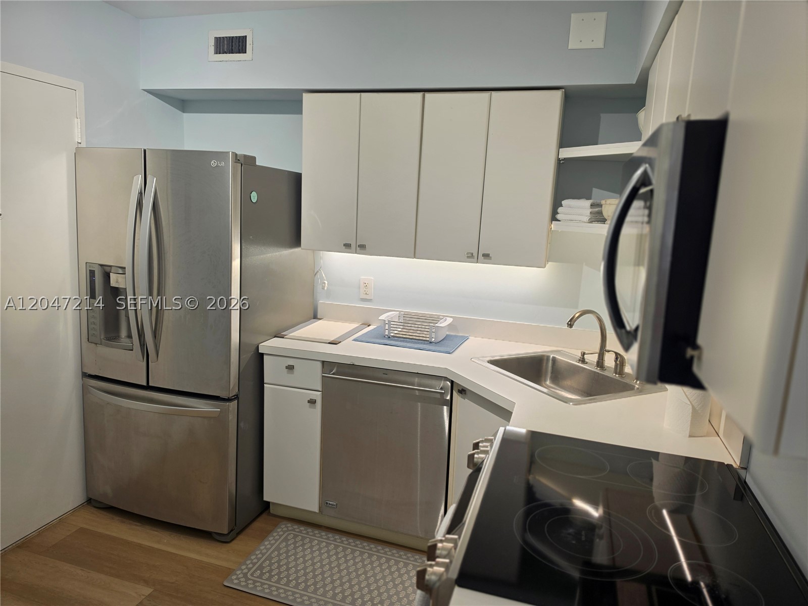 5151 Collins Ave #429, Miami Beach FL 33140