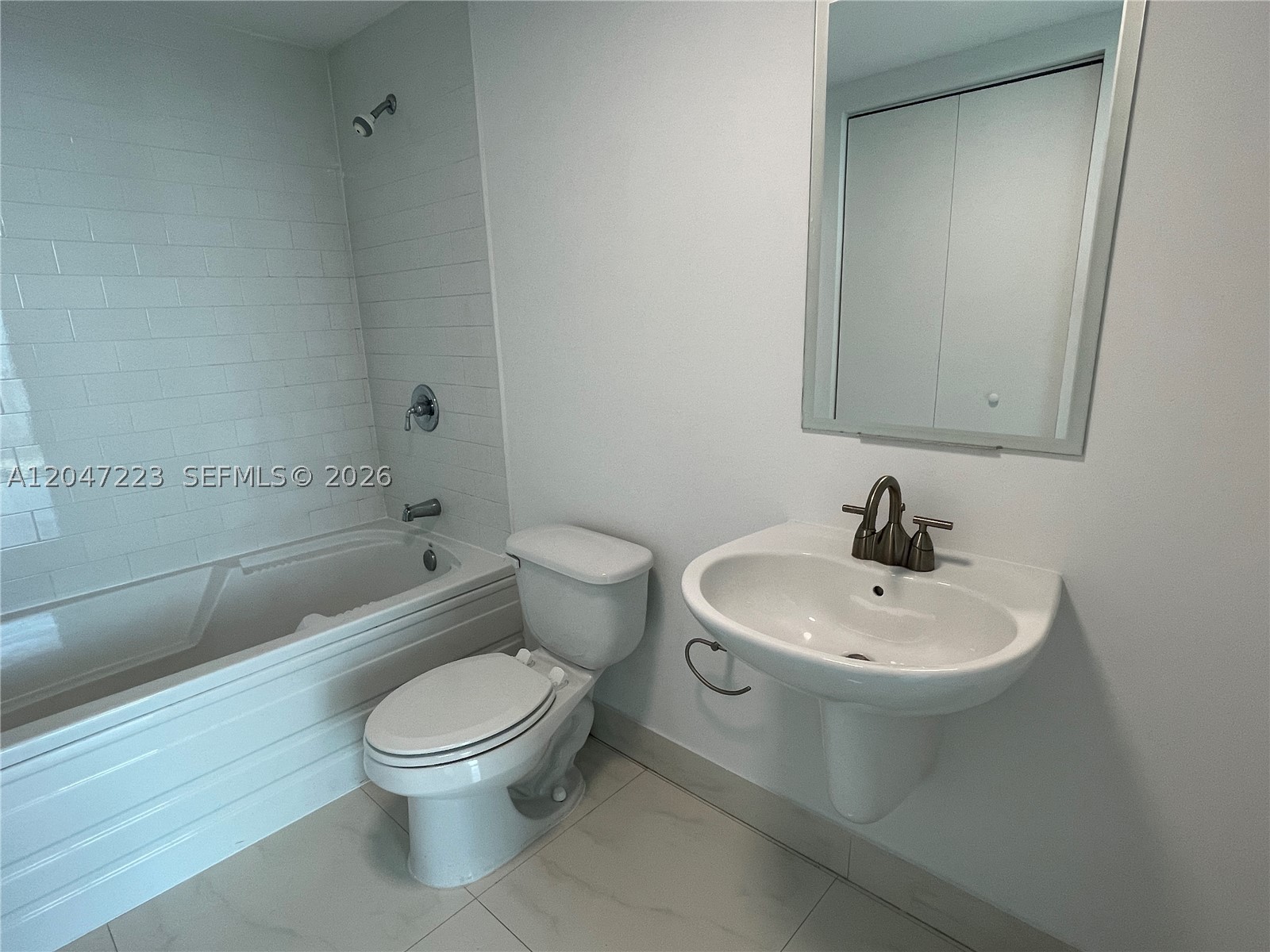 690 SW 1st Ct #3115, Miami FL 33130