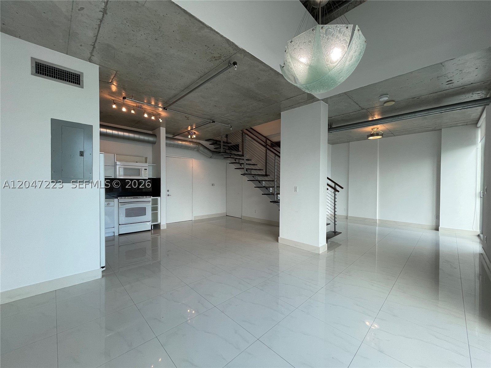 690 SW 1st Ct #3115, Miami FL 33130