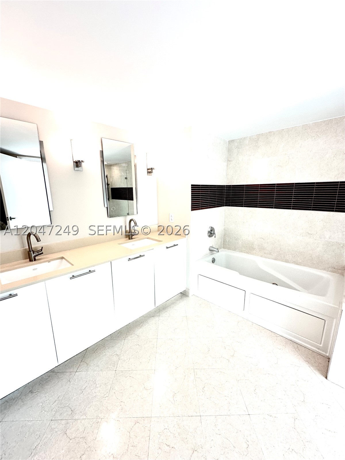 1800 N Bayshore Dr #2315, Miami FL 33132