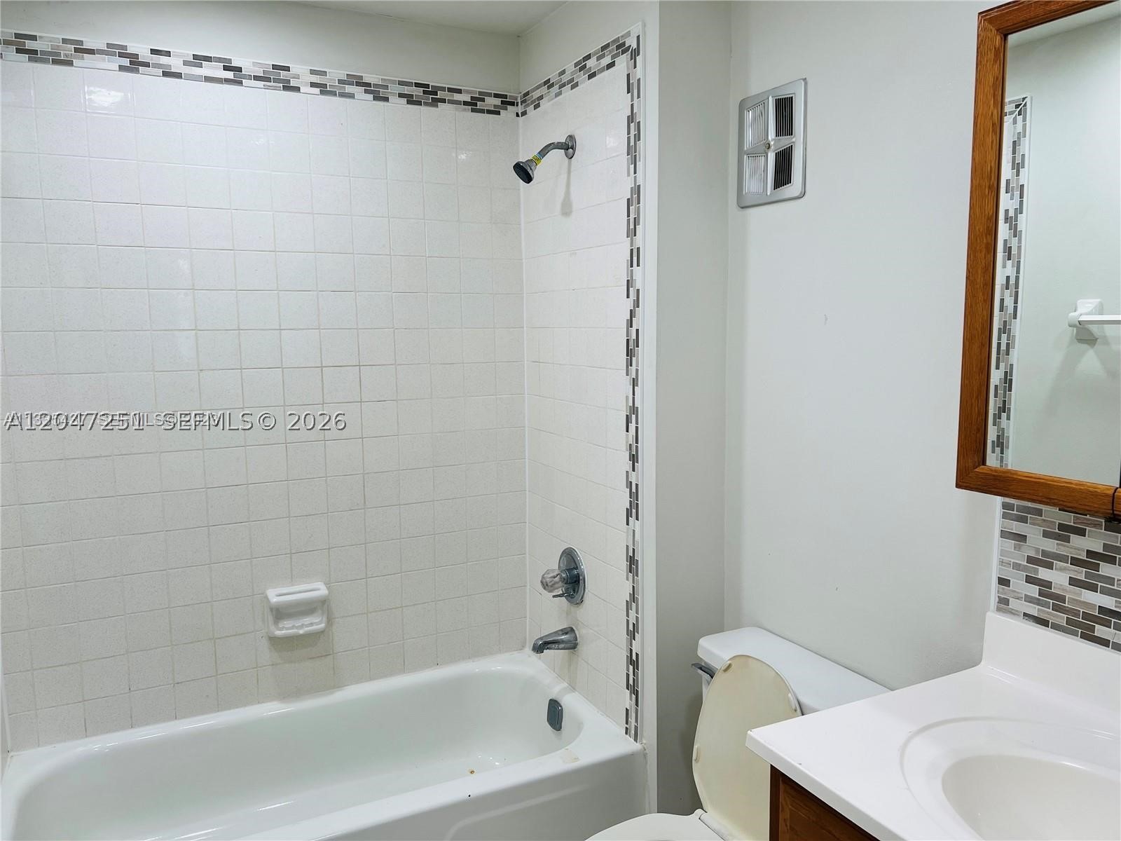 8025 S Colony Cir S #210, Tamarac FL 33321