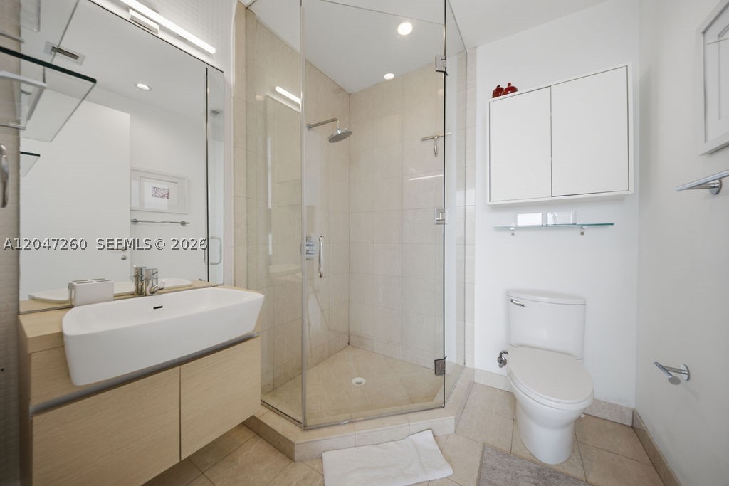 200 Biscayne Boulevard Way #5110, Miami FL 33131