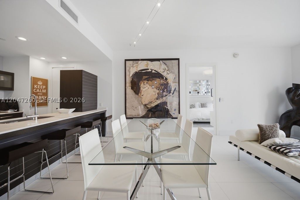 200 Biscayne Boulevard Way #5110, Miami FL 33131