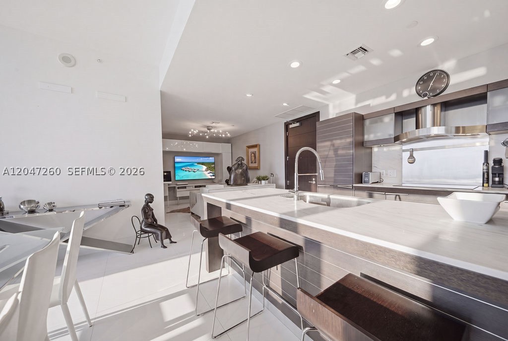 200 Biscayne Boulevard Way #5110, Miami FL 33131