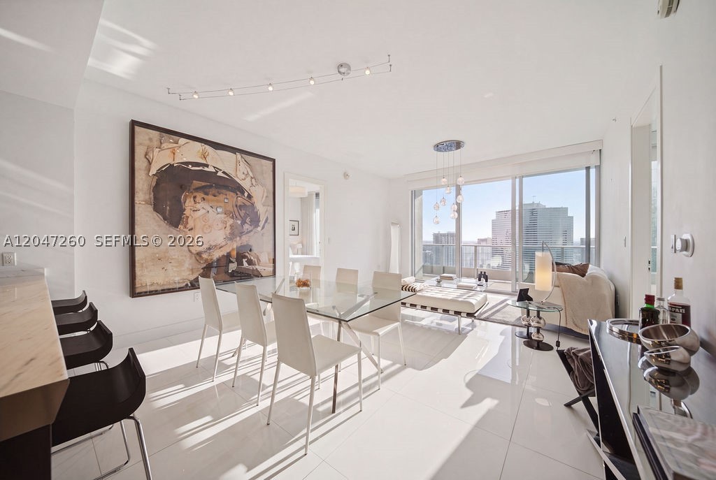 200 Biscayne Boulevard Way #5110, Miami FL 33131