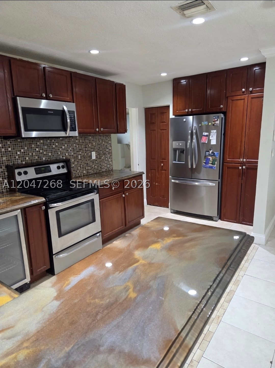 6118 Royal Palm Blvd, Margate FL 33063
