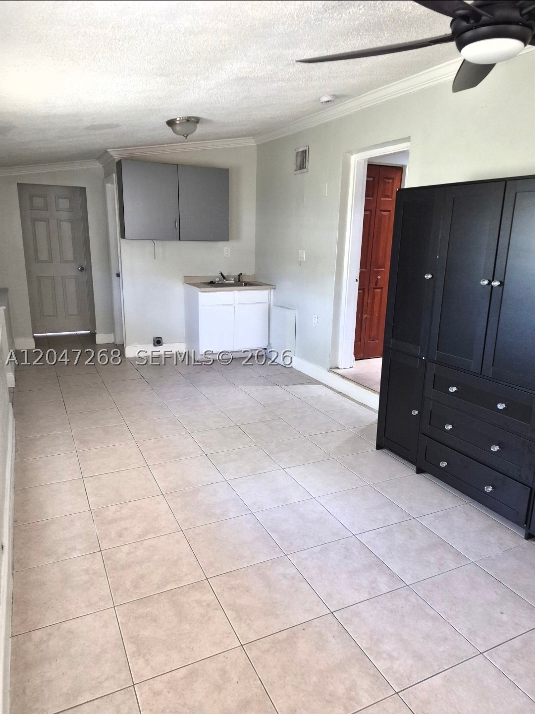 6118 Royal Palm Blvd, Margate FL 33063
