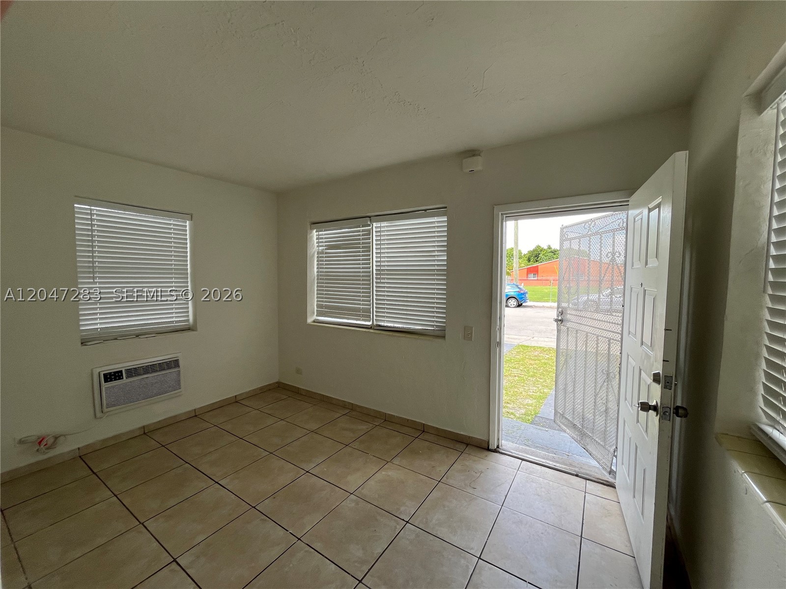 733 NW 4th Ave, Miami FL 33136