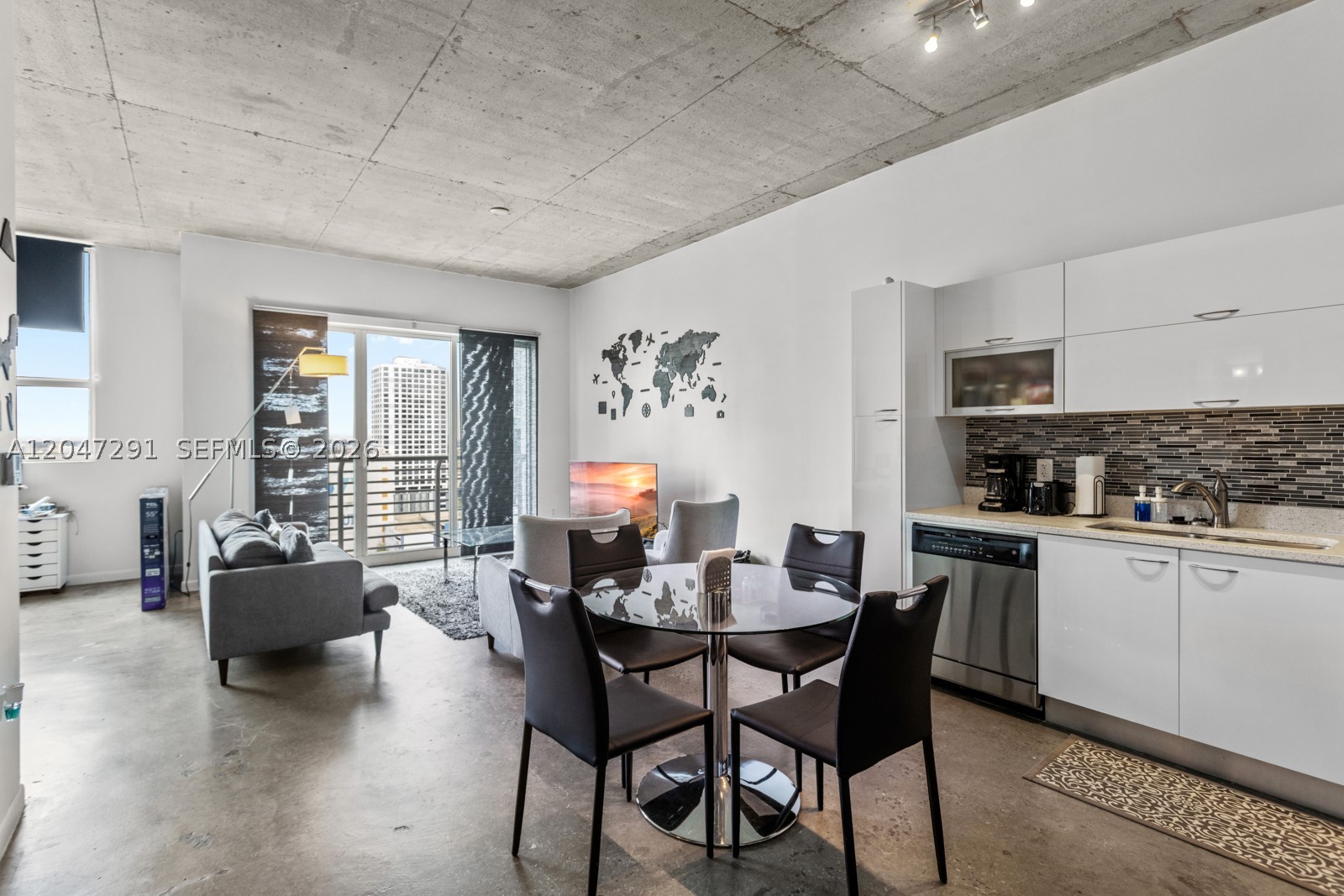133 NE 2nd Ave #1815, Miami FL 33132