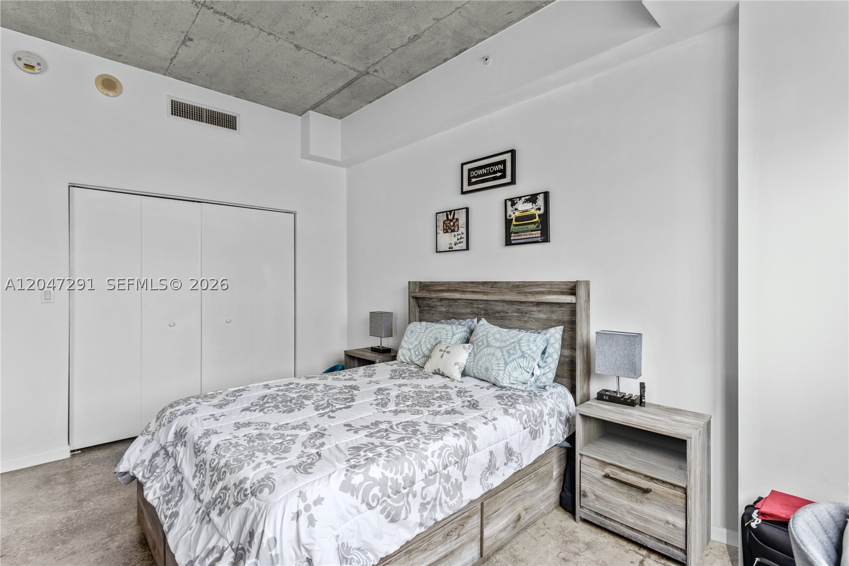 133 NE 2nd Ave #1815, Miami FL 33132