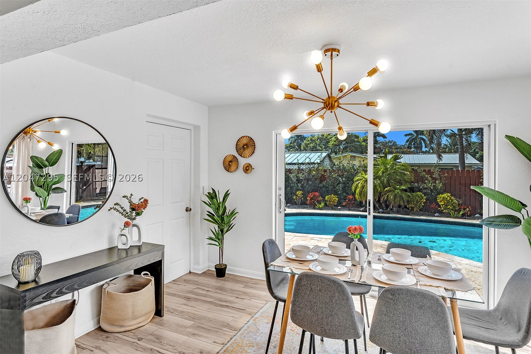 4633 SW 28th Ave, Dania Beach FL 33312